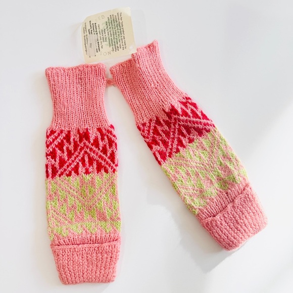 Cabbages & King Pink and Red girls Knit Leg Warmers NEW - Picture 2 of 5